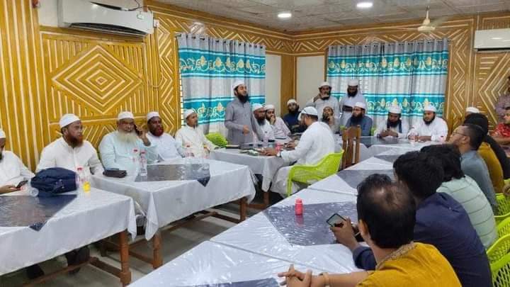 গজারিয়া বন্যাদুর্গতদের পাশে দাড়াতে গজারিয়ায় আলেম ওলামা ও শিক্ষার্থীদের ত্রাণ তহবিল গঠন