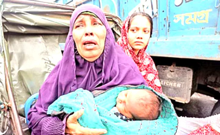 ফেনী সদর হাসপাতালের নিচতলা পুরোপুরি পানির নিচে ।