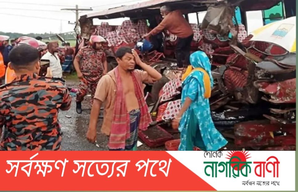 মানিকগঞ্জে বাস-ট্রাকের সংঘর্ষে ২ নারী গার্মেন্টসকর্মীর মৃত্যু