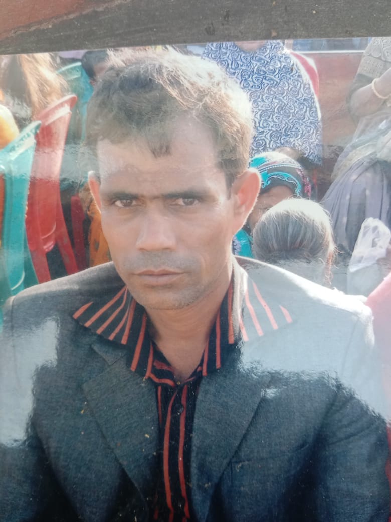 গজারিয়া চিকিৎসার ছুটি,না পেয়ে কর্মস্থলে যাওয়ার পথে অফিস সহায়কের মৃত্যু,