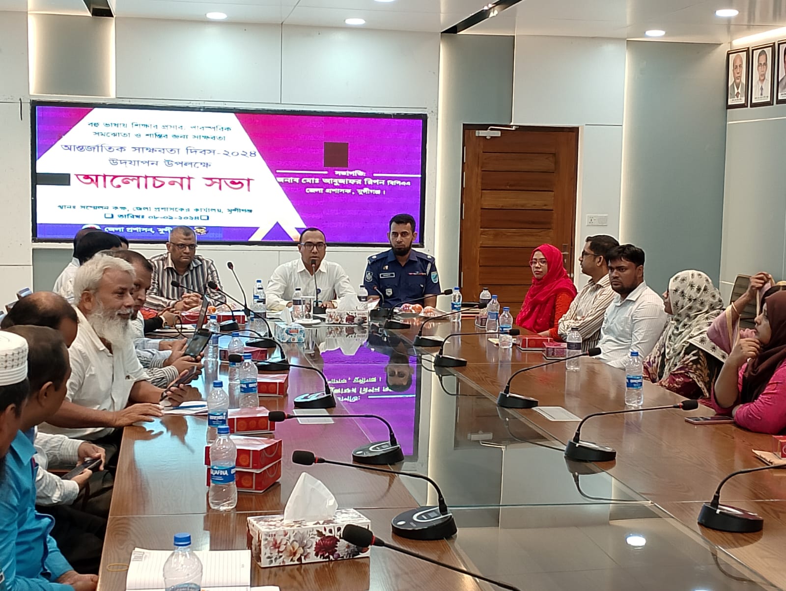 আন্তর্জাতিক সাক্ষরতা দিবস উপলক্ষে বর্ণাঢ্য র্যালী ও আলোচনা সভা অনুষ্ঠিত