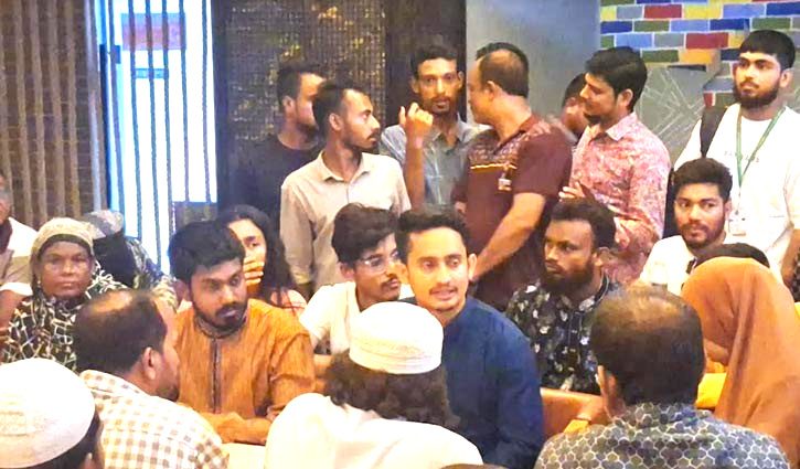 মুন্সীগঞ্জে সমন্বয়ক দল, হতাহতদের পরিবারের সাথে মতবিনিময়