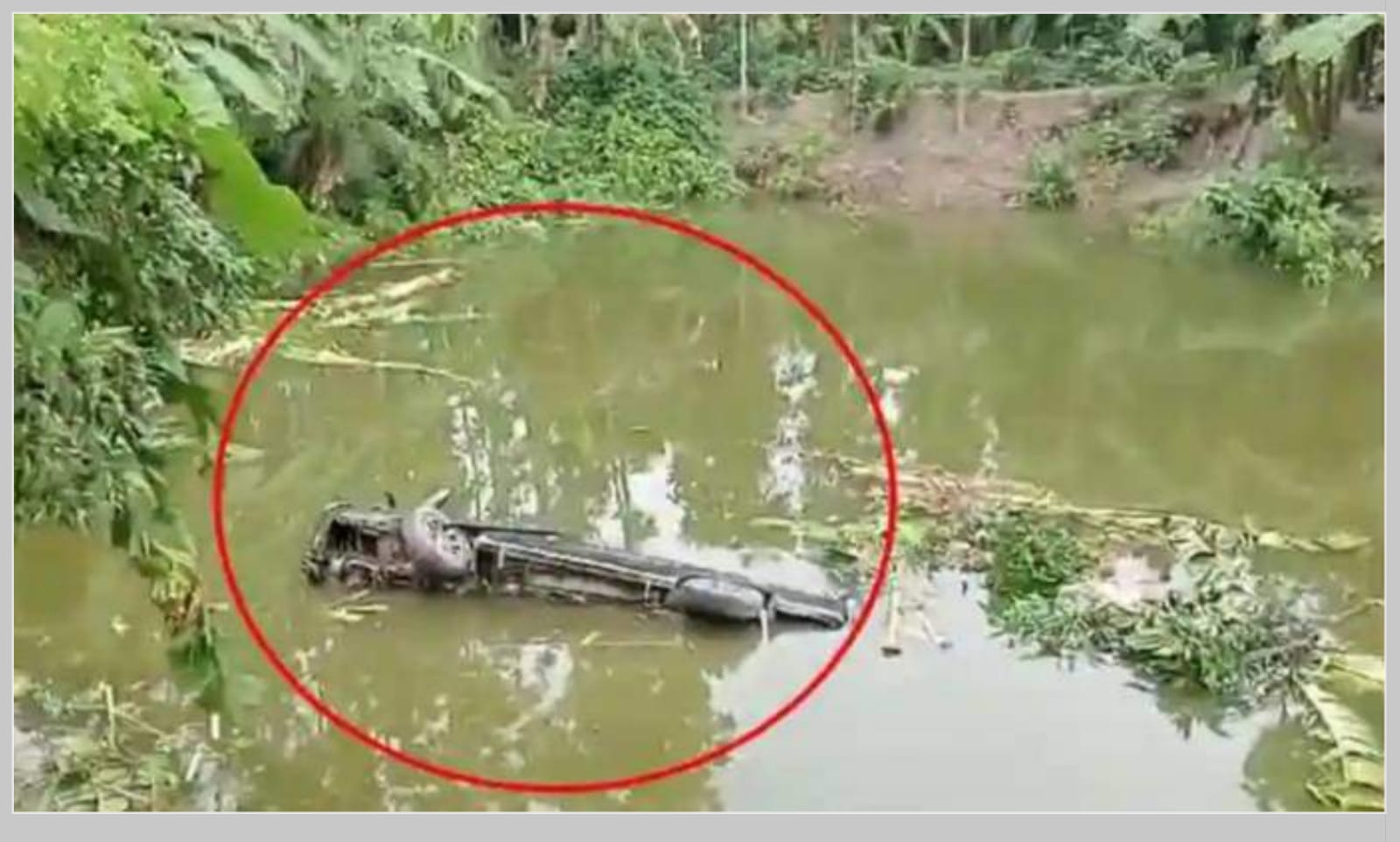 খোকসায় মাইক্রোবাসের ধাক্কায় মক্তবের চার কোরআনের শিক্ষার্থী নিহত