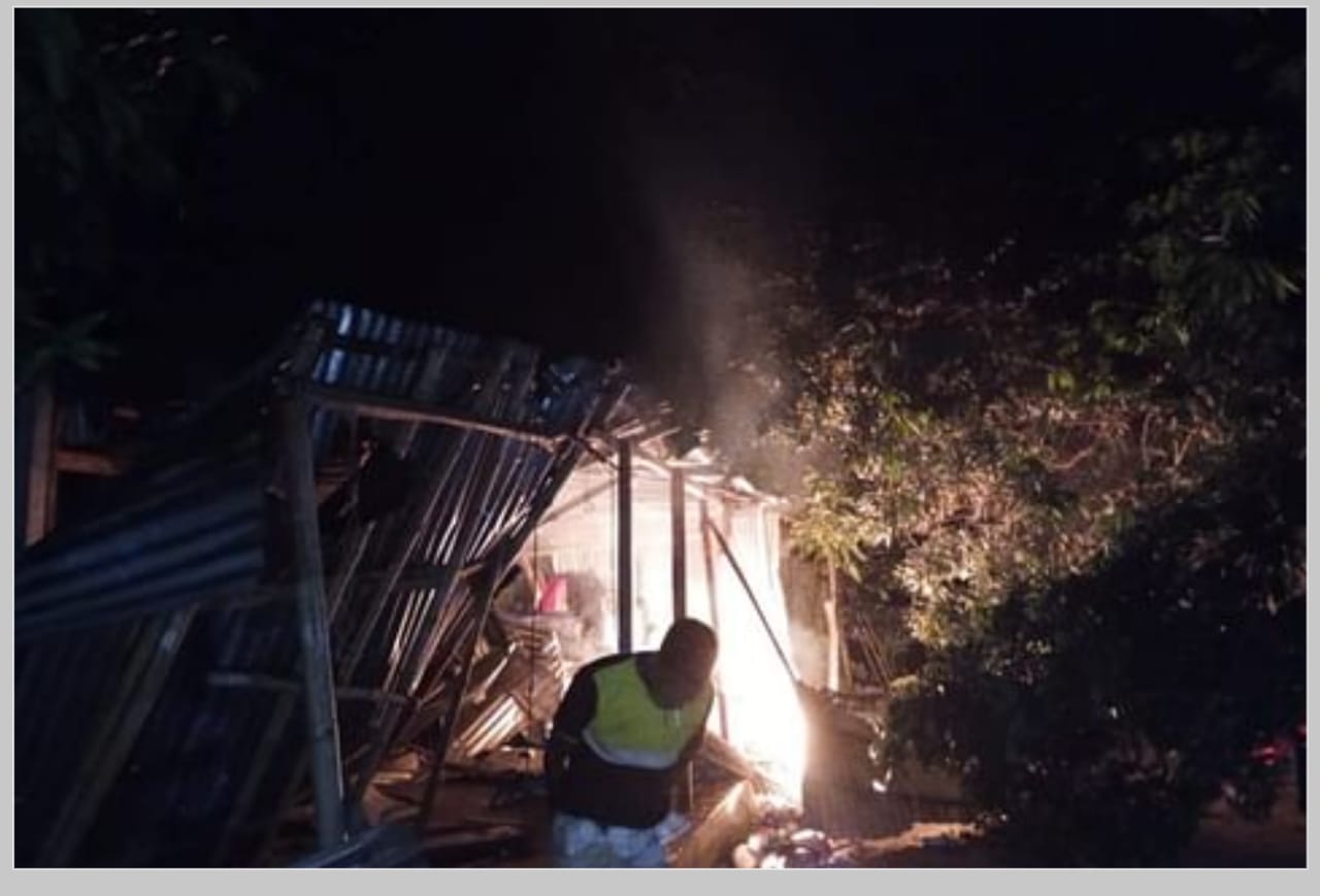 কুমারখালীতে রশিদিয়া দরবার শরিফে হামলা-ভাঙচুর, অগ্নিসংযোগ