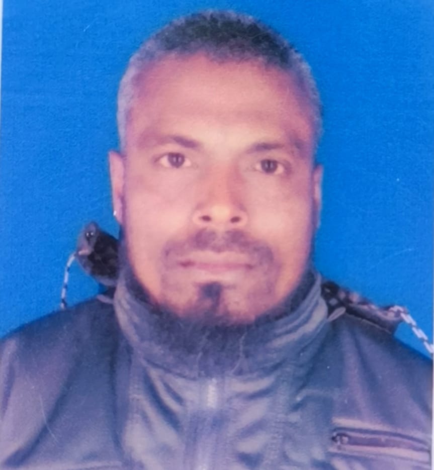 গোপালগঞ্জে সড়ক দূর্ঘটনায় ভ্যান চালকের মৃত্যু।