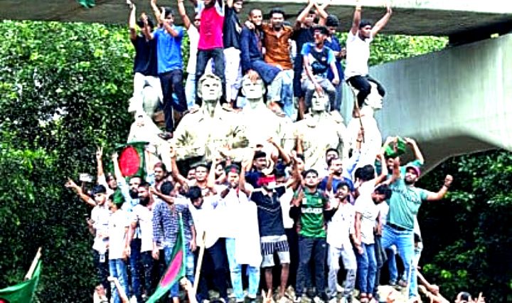স্বৈরাচার পতনের এক মাস