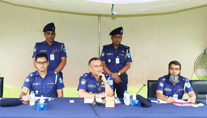 মুন্সীগঞ্জে পুলিশ লাইন্সে বিভাগীয় পদোন্নতি পরীক্ষা প্যারেড অনুষ্ঠিত