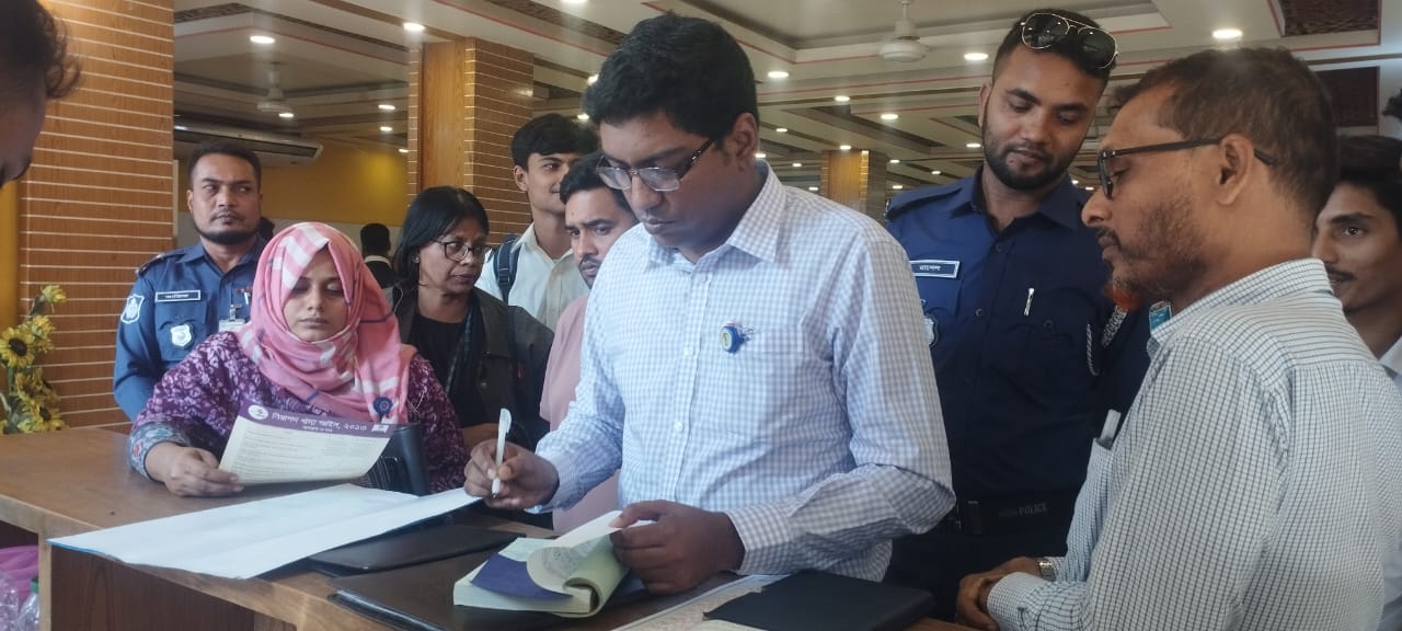 মুন্সীগঞ্জের গজারিয়ায় দুই প্রতিষ্ঠানকে ২০ হাজার টাকা জরিমানা