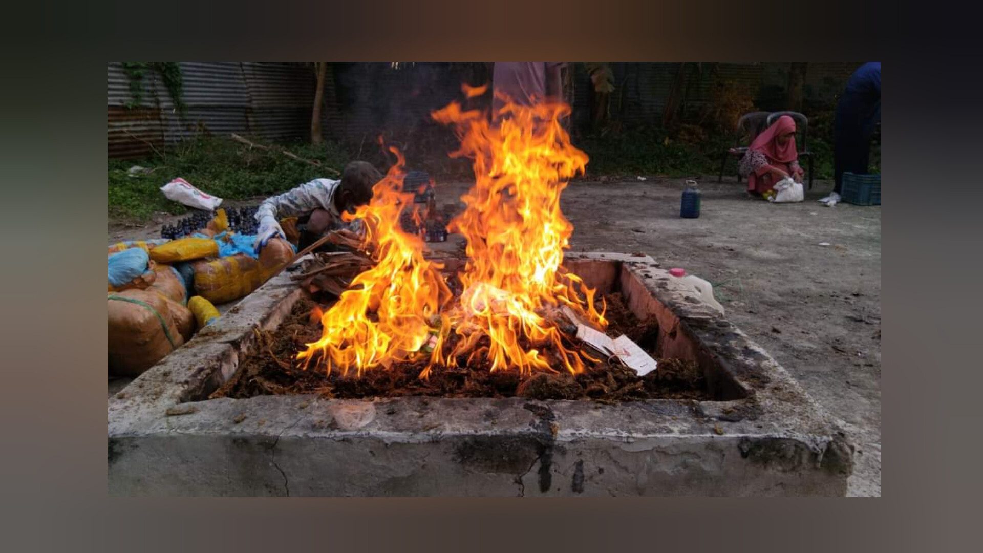 মুন্সিগঞ্জে ১০৭ কেজি গাজা,১৪০ বোতল ফেনসিডিলসহ ২৯লাখ টাকার মাদক ধ্বংস
