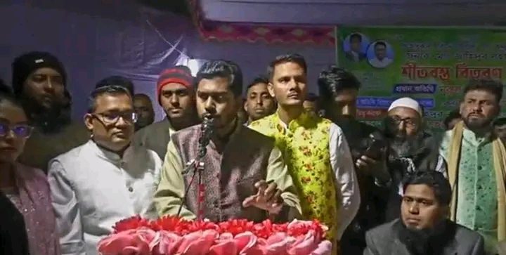 সিরাজদিখানে গণঅধিকার পরিষদের শীতবস্ত্র বিতরণ ও আলোচনা সভা অনুষ্ঠিত