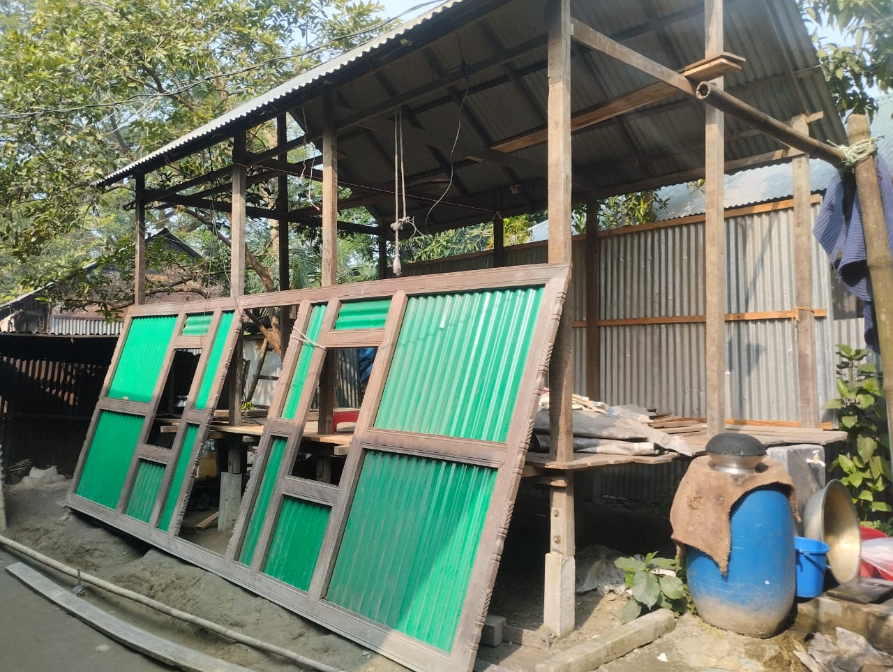 মুন্সীগঞ্জে ভূমিহীনদের খাস জমি দখল করার অভিযোগ