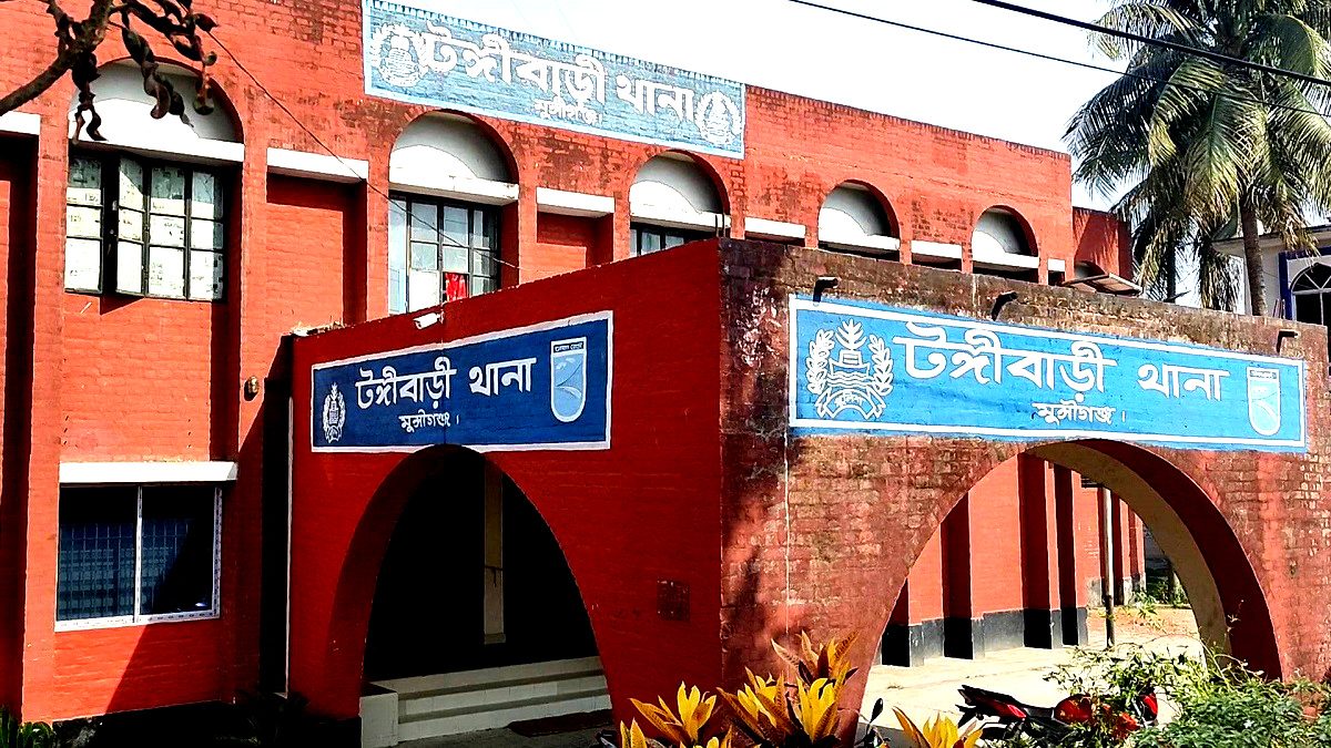 টঙ্গীবাড়ীতে বিয়ের গাড়ি বহরে হামলায় বাব ছেলেসহ আহত-৪