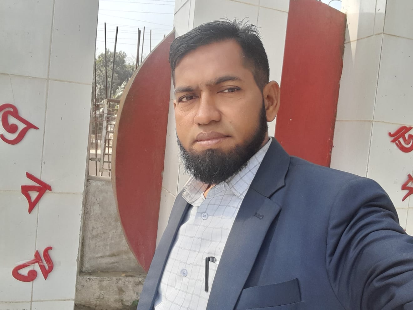 আসুন শ্রমকে সন্মান করি আর শ্রমজীবীকে শ্রদ্ধা করি- মোঃ জিয়াউর রহমান