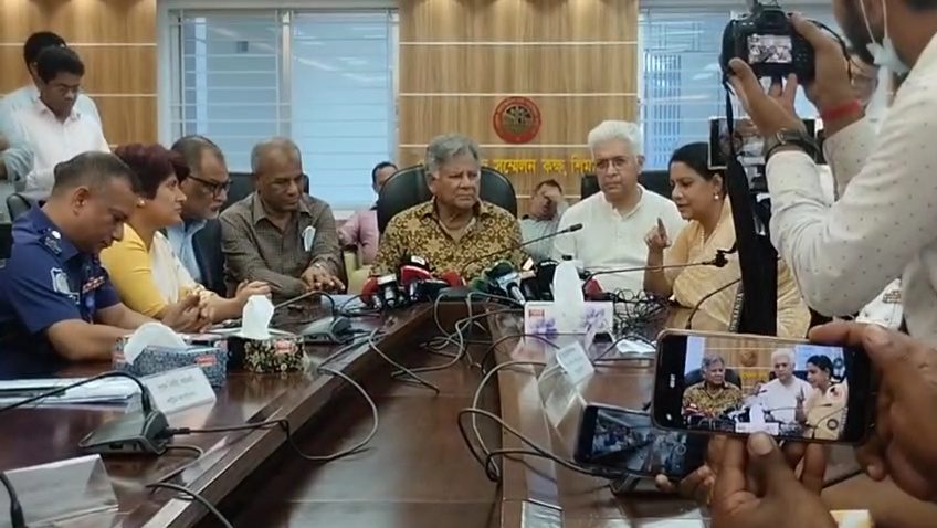 লৌহজংয়ের শিমুলিয়া ঘাটে ৫ উপদেষ্টার বৈঠক  শিমুলিয়া ঘাটে সারে ৭শ কোটি টাকার প্রকল্প প্রস্তাব 