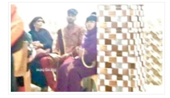 মুন্সিগঞ্জে বিয়েতে মাতাল অবস্থায় এসেছেন বর, যৌতুকের টাকা ফিরিয়ে নিতে আটকে রাখলো কনে পক্ষ।
