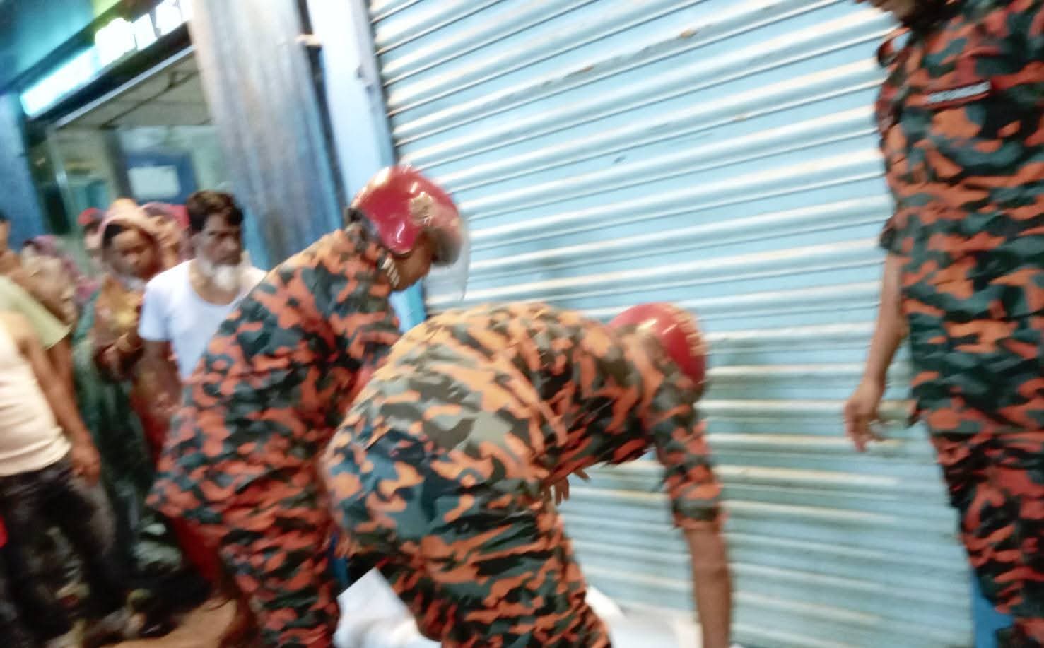 মুন্সিগঞ্জে প্রাইভেটকারের ধাক্কায় তিন মোটরসাইকেল আরোহী নিহত
