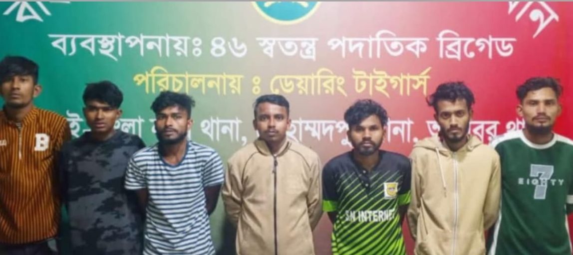 রাজধানীর রায়েরবাজার ও মোহাম্মদপুর অপরাধ দমনে সেনা অভিযানে গ্রেপ্তার ৭