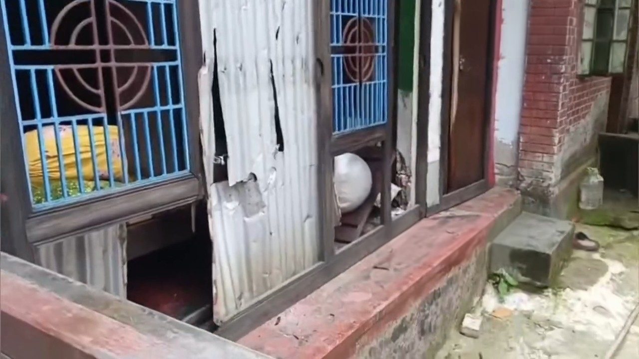 গজারিয়া চর বলাকী গ্রামে আধিপত্য বিস্তারকে কেন্দ্র করে দুই পক্ষের মধ্যে দফায় দফায় সংঘর্ষ  