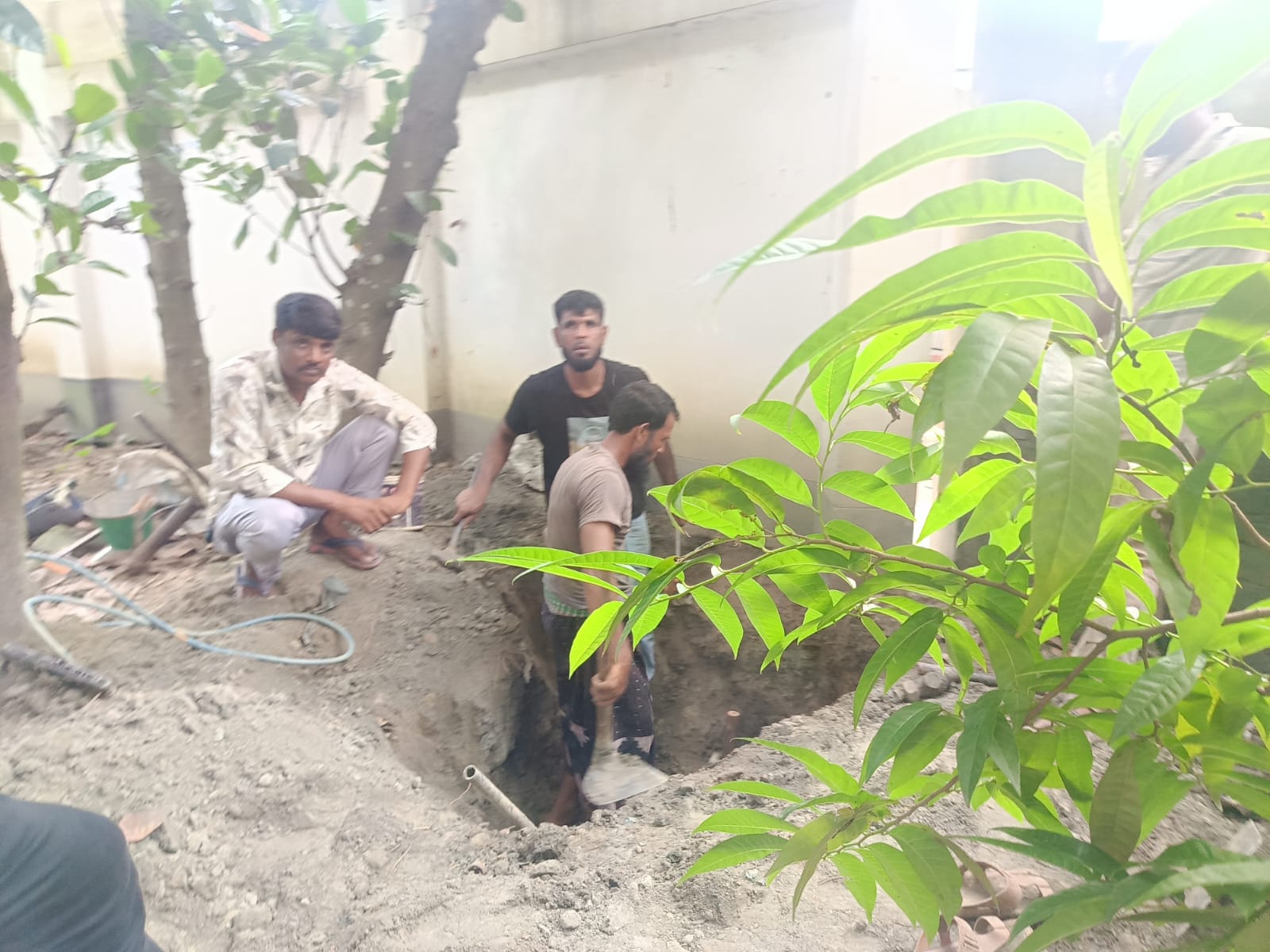 গজারিয়ায় অবৈধ গ্যাস সংযোগ বিচ্ছিন্ন।
