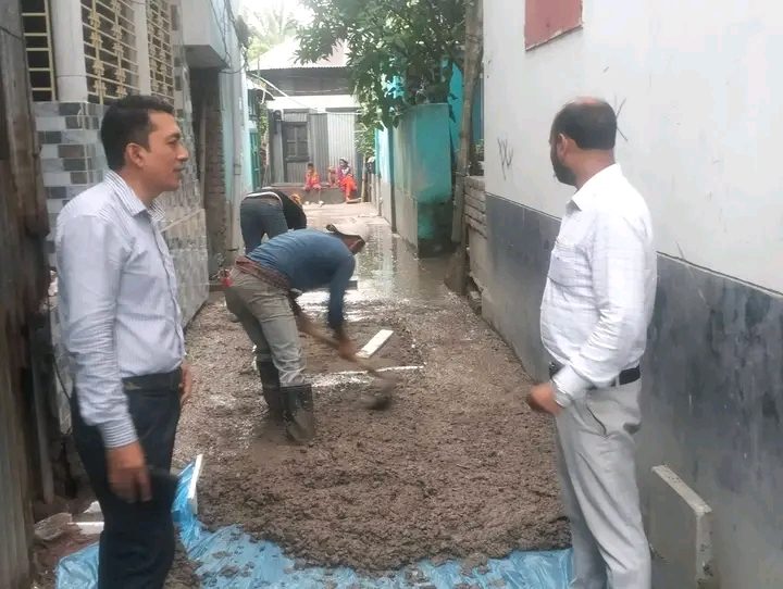 দুর্গাবাড়ি-ইলিয়াস মিয়ার বাড়ির সড়কের সিসি ঢালাই কাজ পরিদর্শন করলেন পঞ্চসার ইউপি প্রশাসক