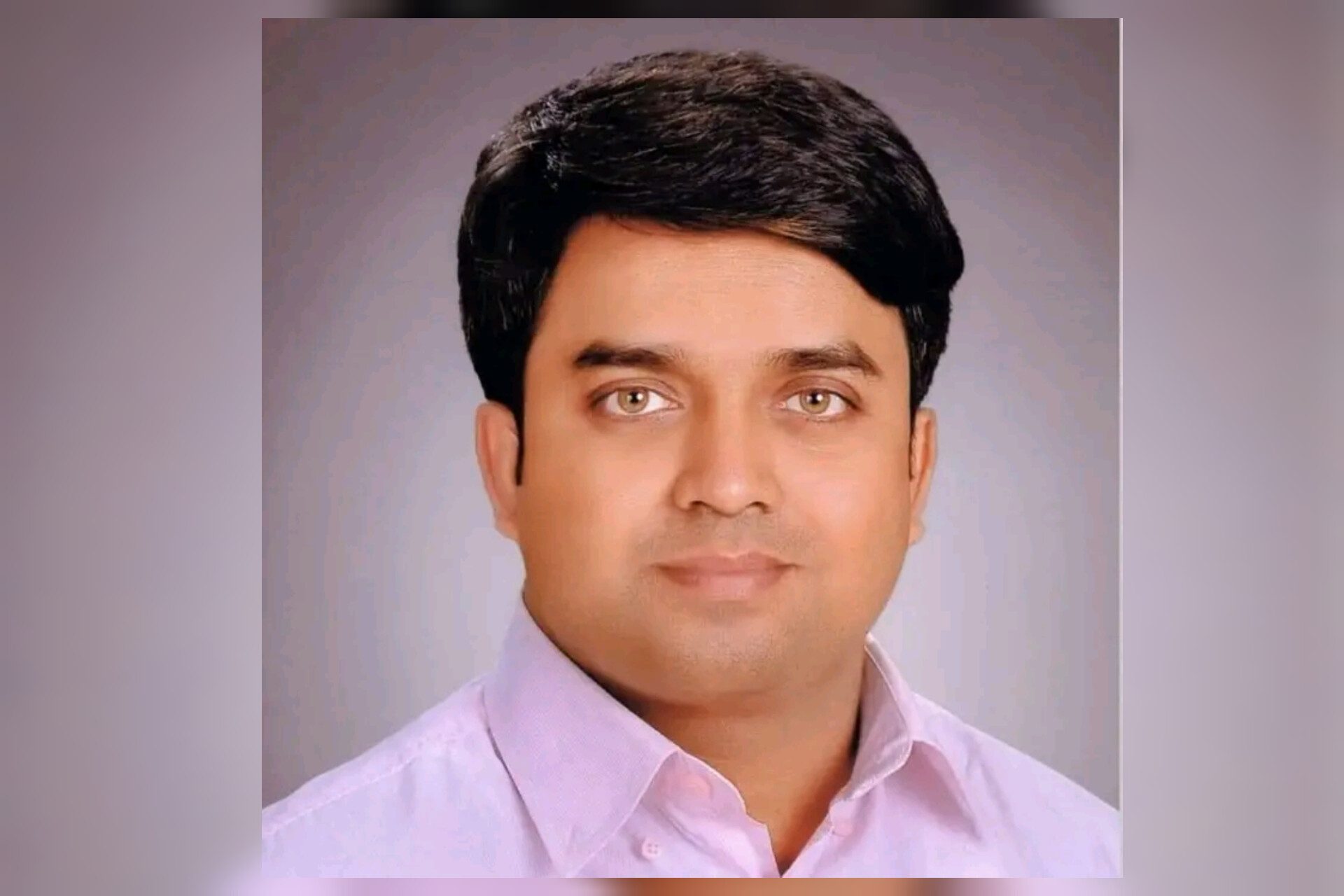 সিরাজদিখানে ইউপি চেয়ারম্যান ও সাবেক ছাত্রলীগ নেতা অ্যাডভোকেট আবু সাঈদ গ্রেফতার