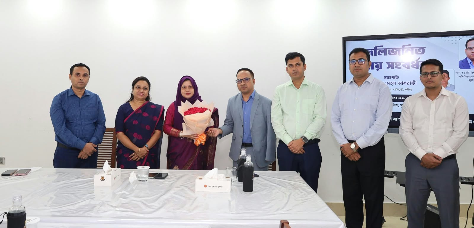 মুন্সীগঞ্জে অতিরিক্ত জেলা ম্যাজিস্ট্রেটের বিদায় সংবর্ধনা, নতুন দায়িত্বে নূর হোসেন নির্ঝর